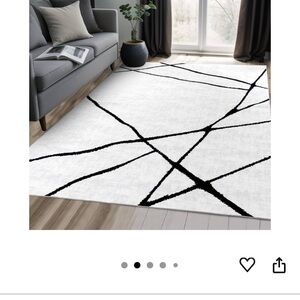 Black and White Geometric Accent area rug